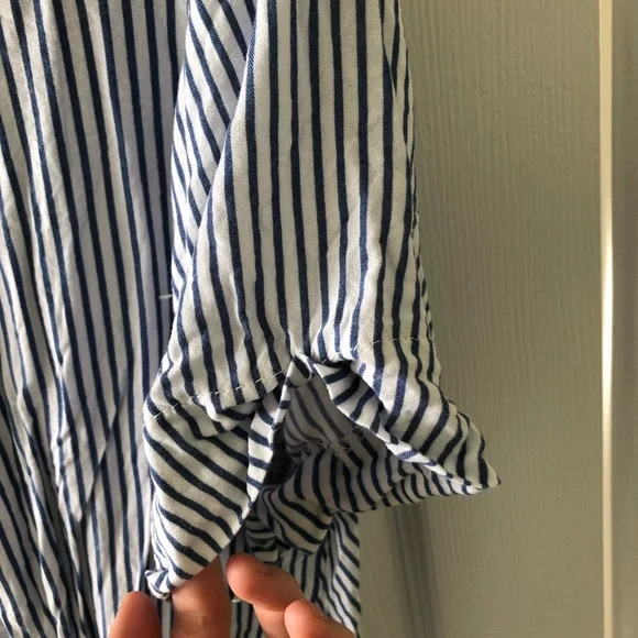 Striped Crop Top - Picture 7 of 8